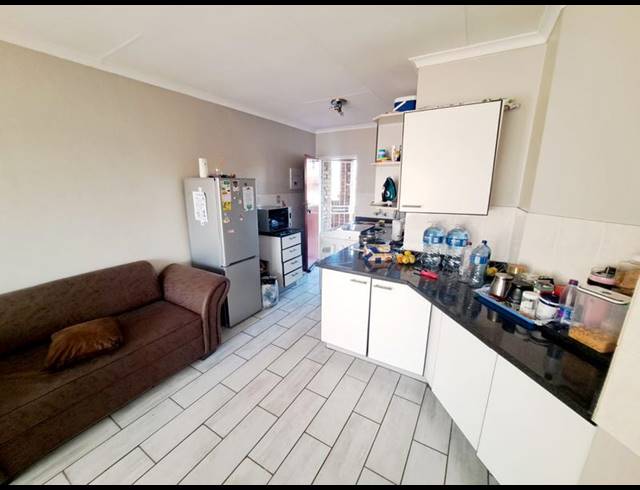 2 BEDROOM APARTMENT FOR SALE IN HIGHVELD